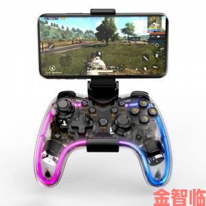 Xbox 高管展示 Xbox 手柄畅玩《战神 4》及 PS5 手柄体验《光环：无限》