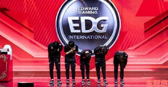 网友热议|LPL 名人堂成员揭晓：PDD、EDG 老板与娃娃在列